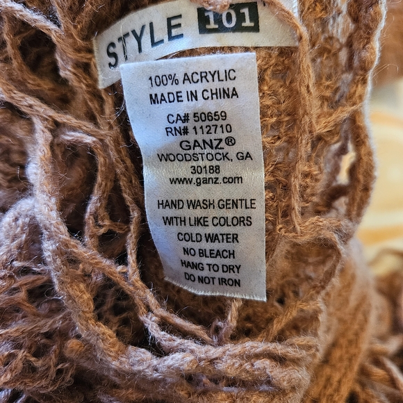 Cozy Dusty Rose Knit Scarf with Fringe - Picture 2 of 4